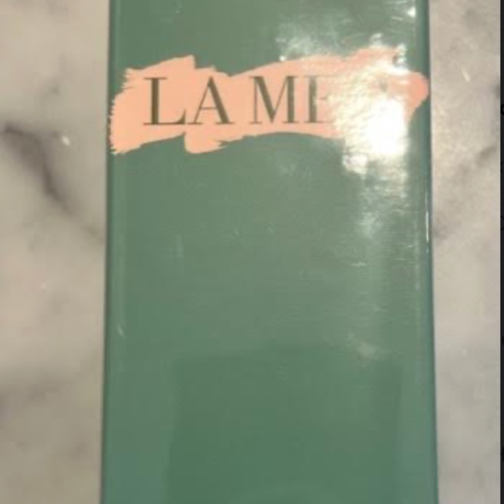 La Mer the replenishing oil exfoliator